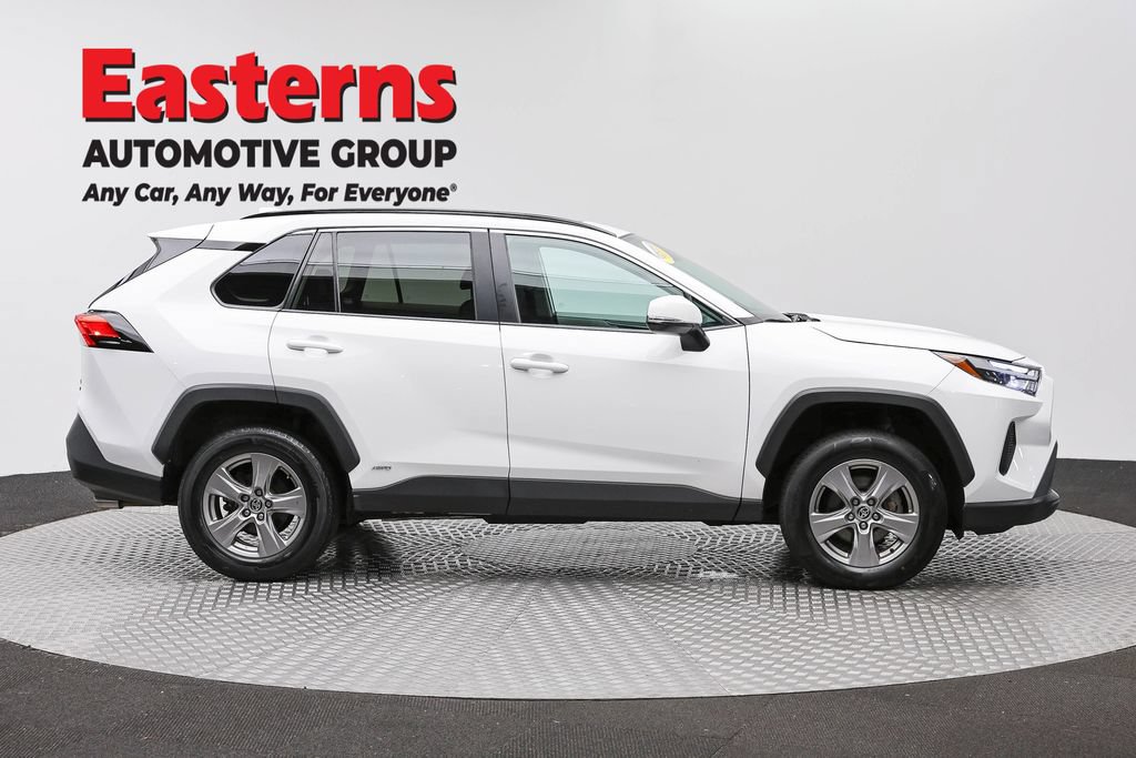 Used 2024 Toyota RAV4 XLE w/ Convenience Package AWD/4WD image 4