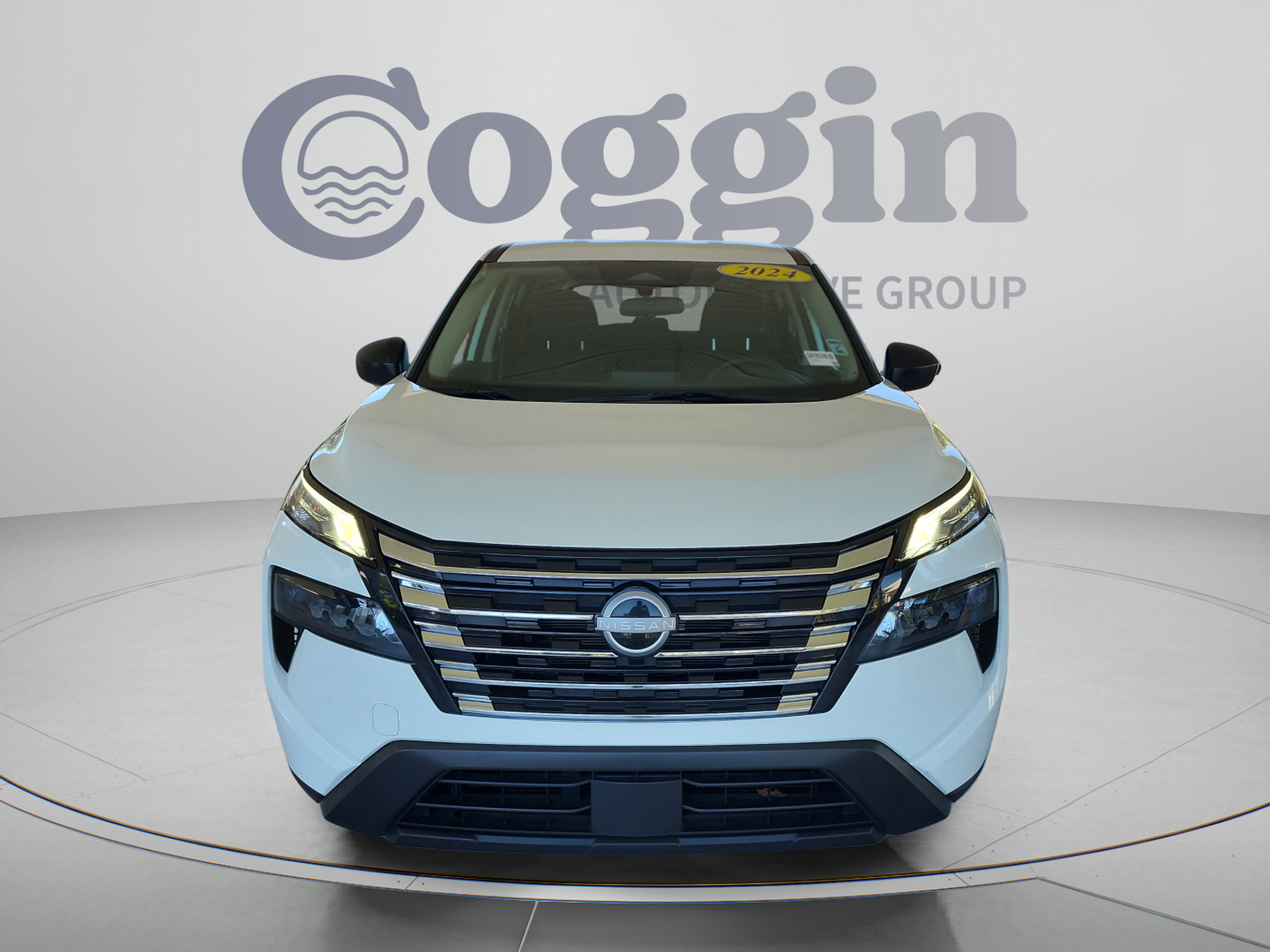 Used 2024 Nissan Rogue S FWD image 9