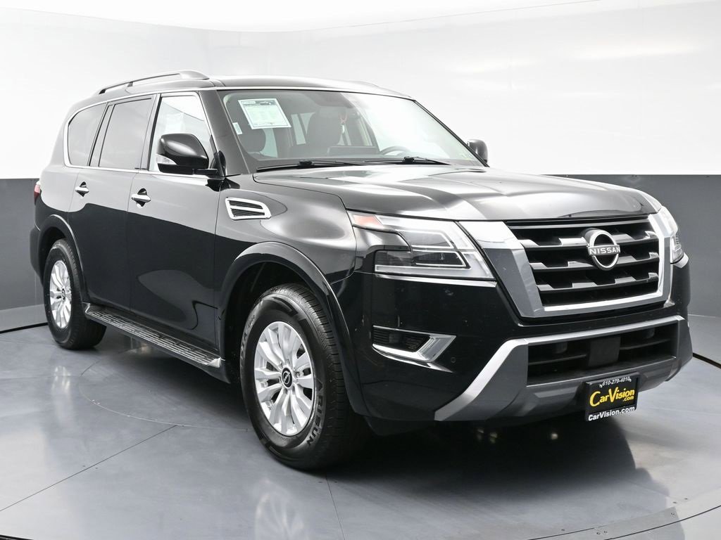 Used 2023 Nissan Armada SV image 3