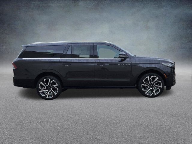New 2026 Lincoln Navigator L Black Label AWD/4WD image 8
