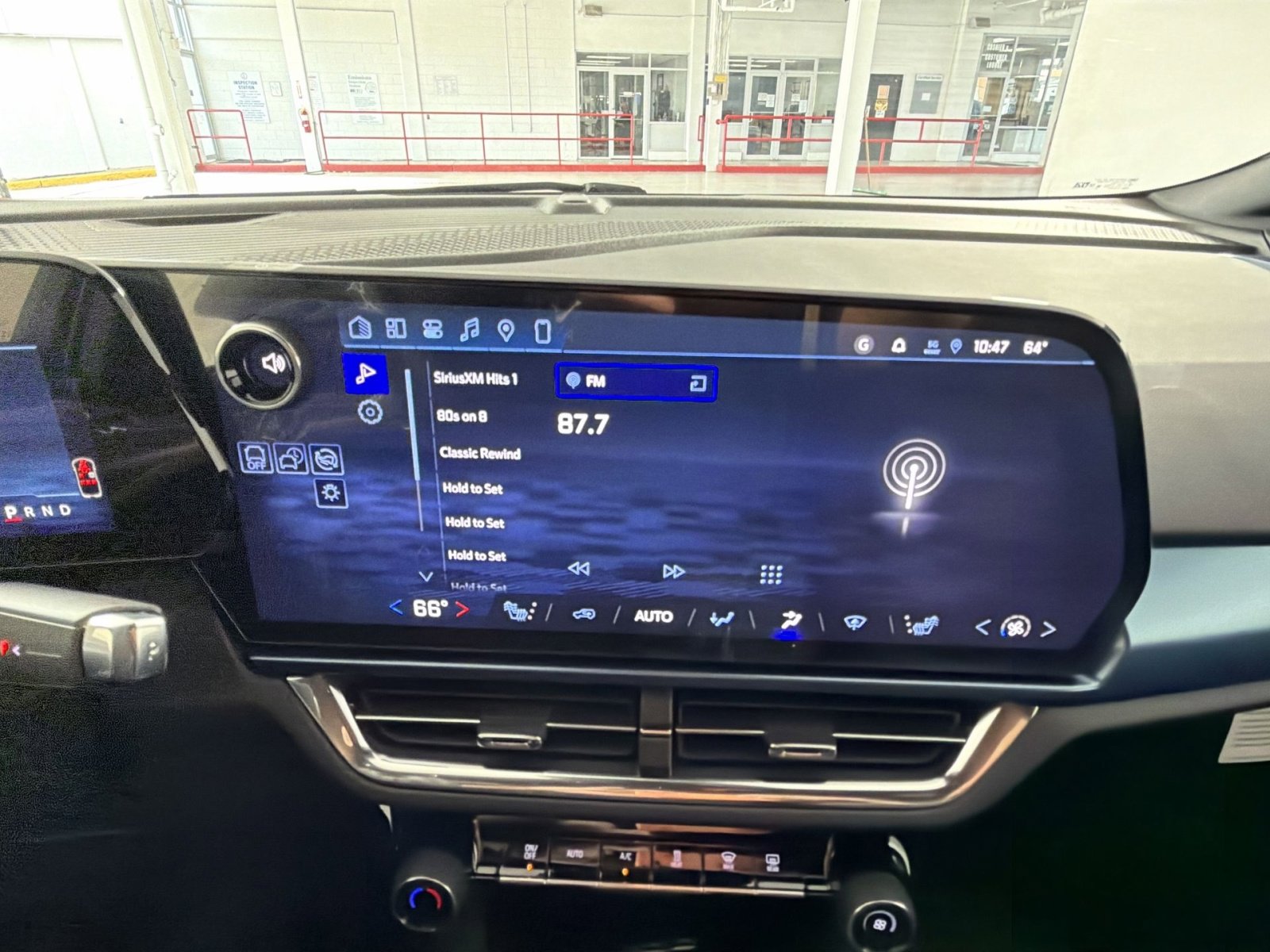 New 2026 Chevrolet Equinox EV LT image 18