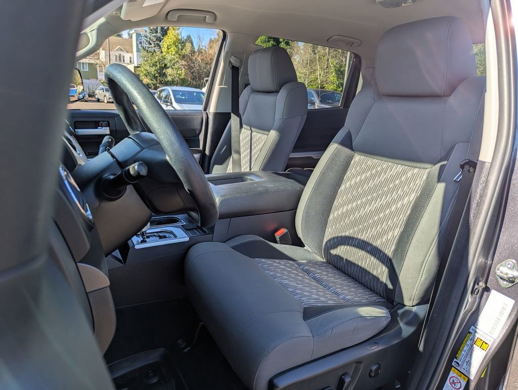 Used 2018 Toyota Tundra SR5 w/ TRD Off Road Package image 25