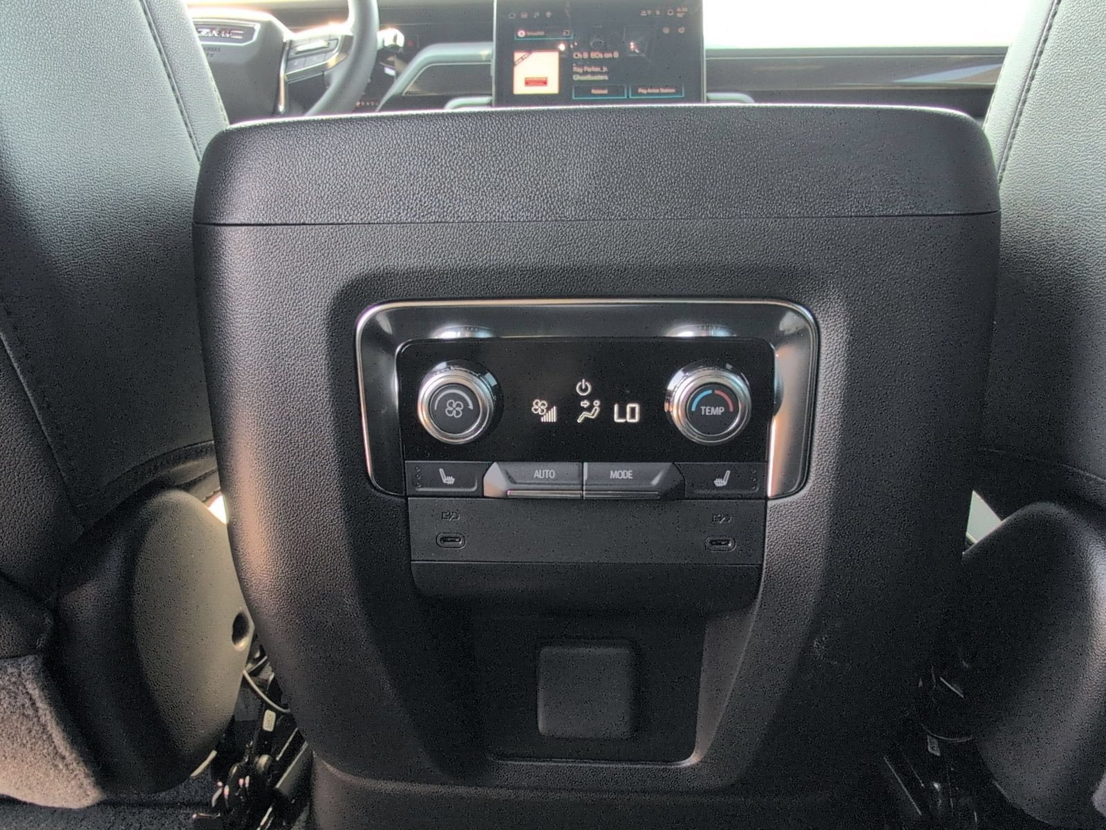 New 2026 GMC Yukon Elevation AWD/4WD image 25