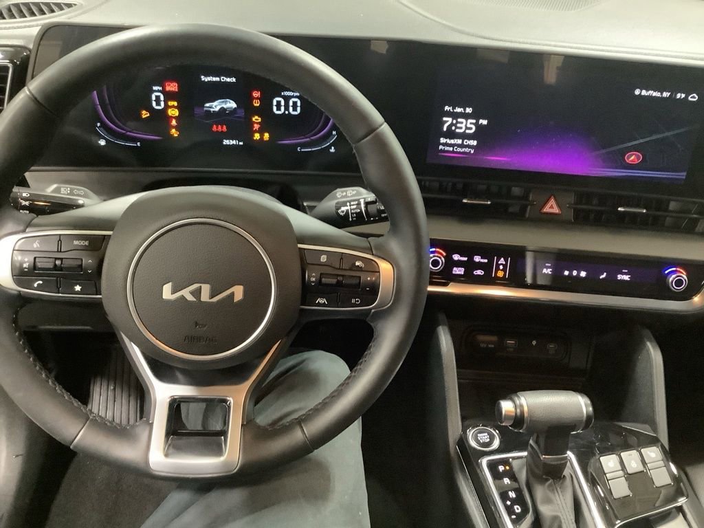 Certified 2023 Kia Sportage EX image 16