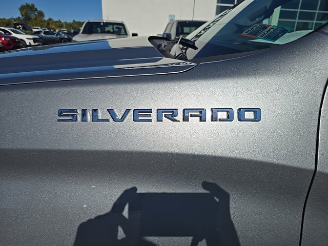 Certified 2023 Chevrolet Silverado 1500 Custom AWD/4WD image 19