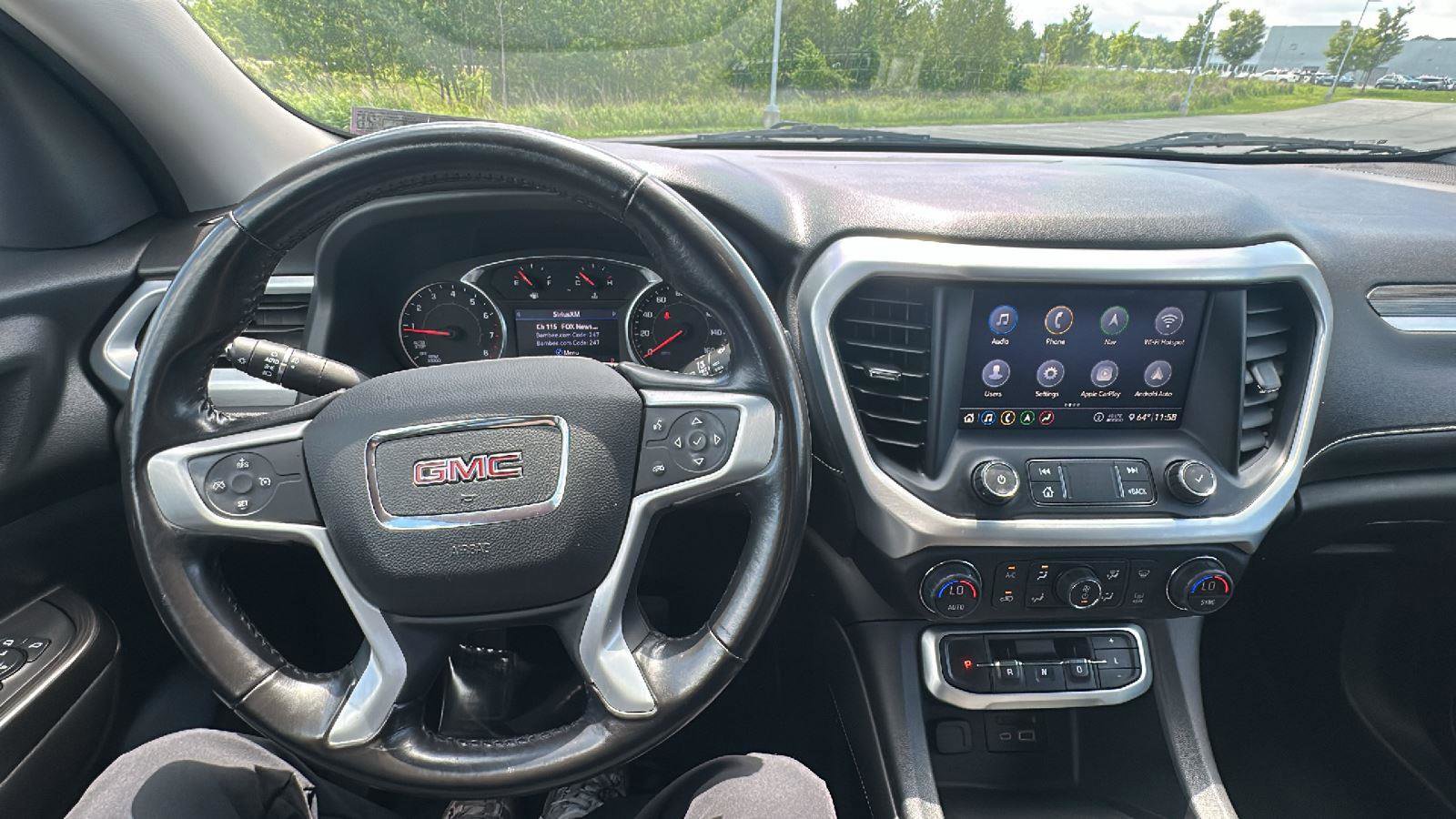 Used 2020 GMC Acadia SLT image 31