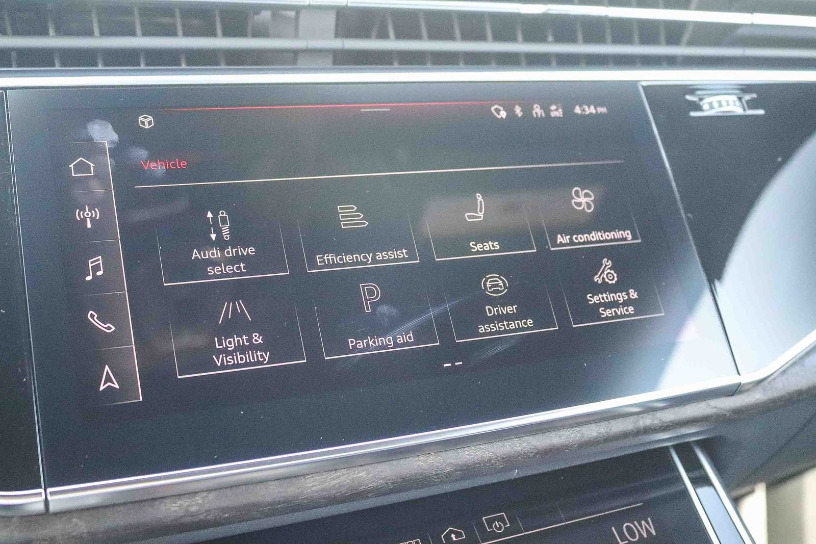 Used 2023 Audi Q8 Premium Plus AWD/4WD image 24
