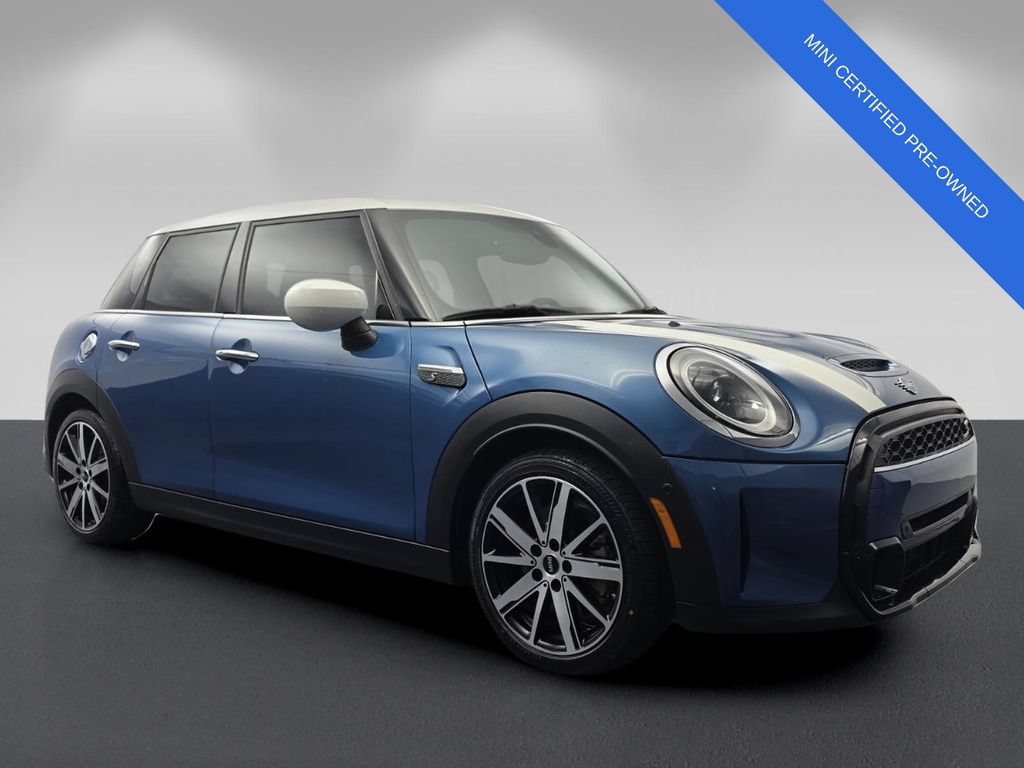 Used 2024 MINI Cooper S FWD image 1