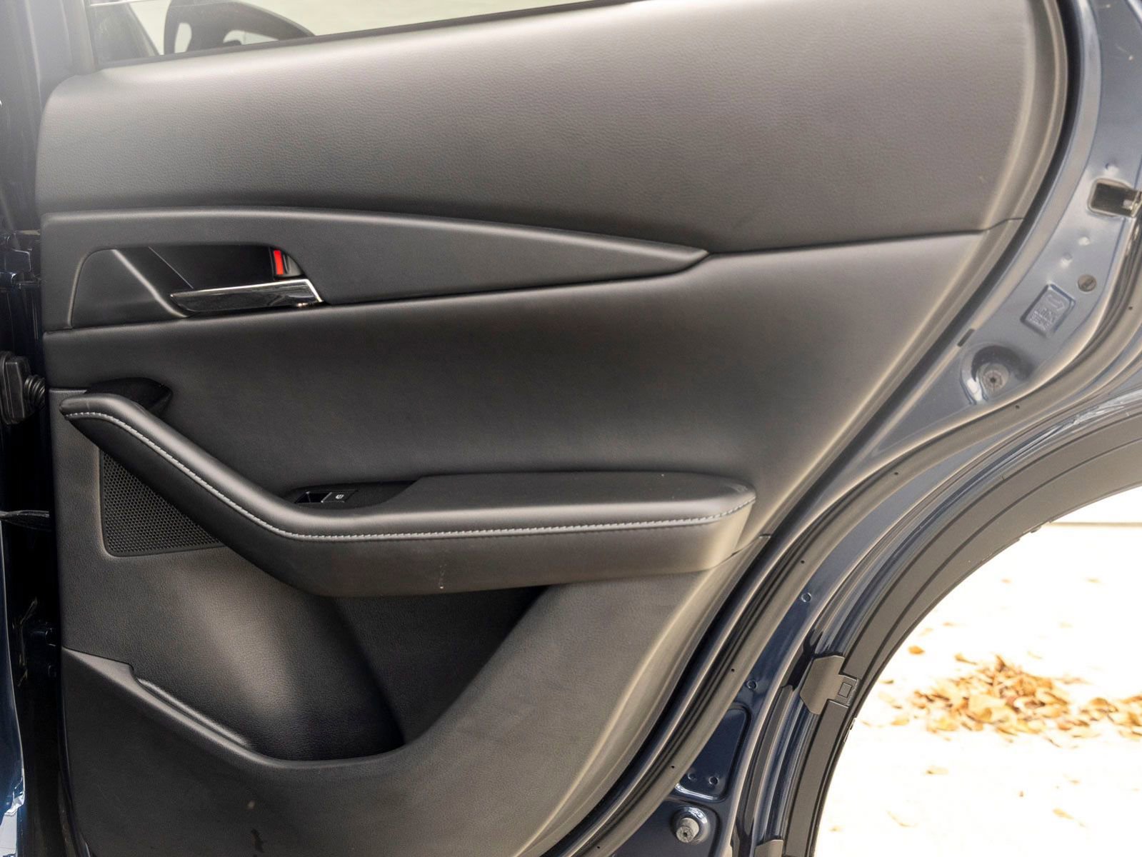 Used 2022 MAZDA CX-30 AWD 2.5 S w/ Preferred Package image 22