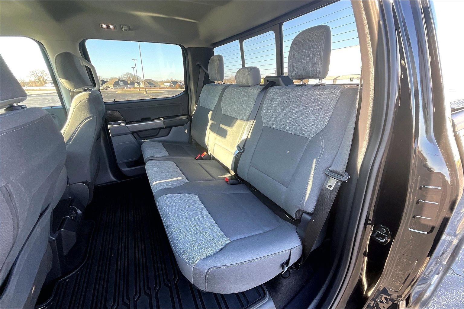 Used 2022 Ford F150 XLT w/ Equipment Group 302A High image 17