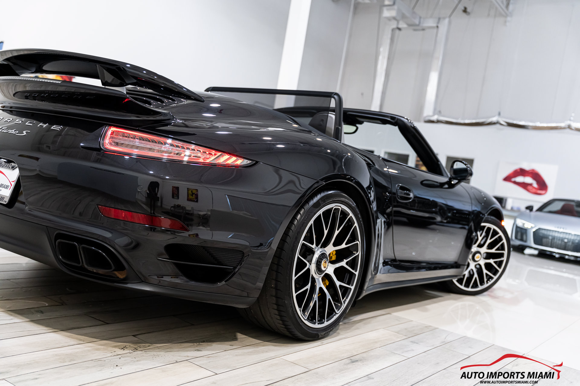 Used 2014 Porsche 911 Turbo S AWD/4WD image 34