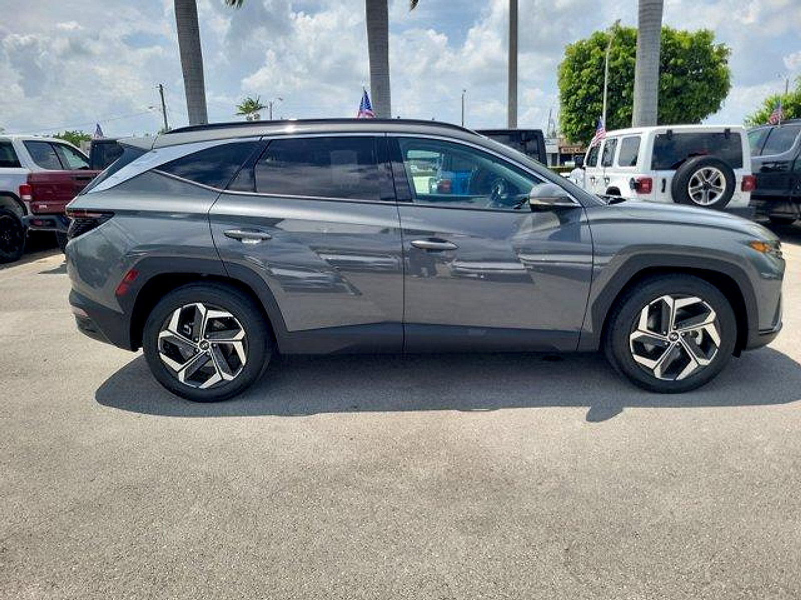 Certified 2024 Hyundai Tucson Limited FWD image 4