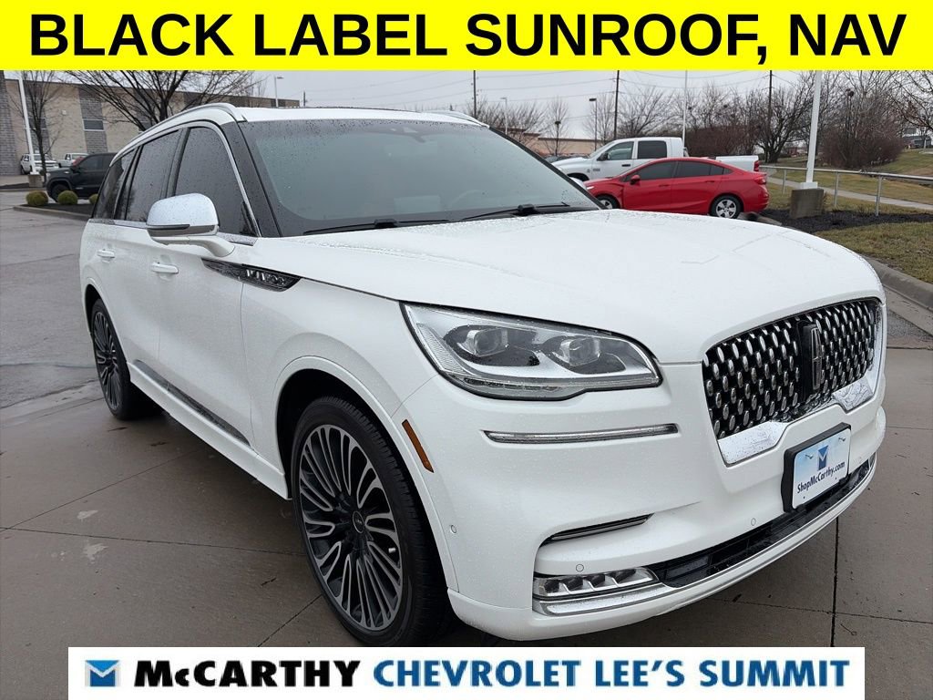 Used 2022 Lincoln Aviator Black Label w/ Dynamic Handling Package image 2