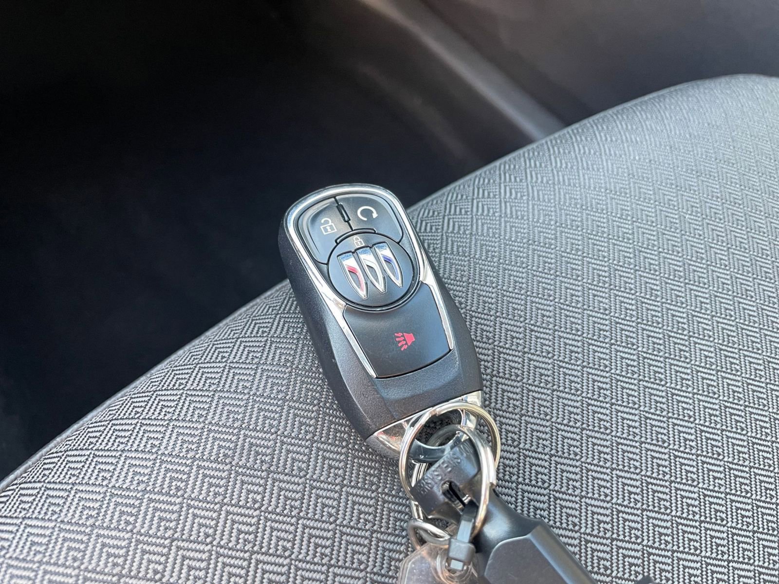 Used 2025 Buick Encore GX Preferred image 21