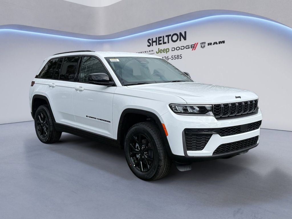 New 2026 Jeep Grand Cherokee Altitude image 7