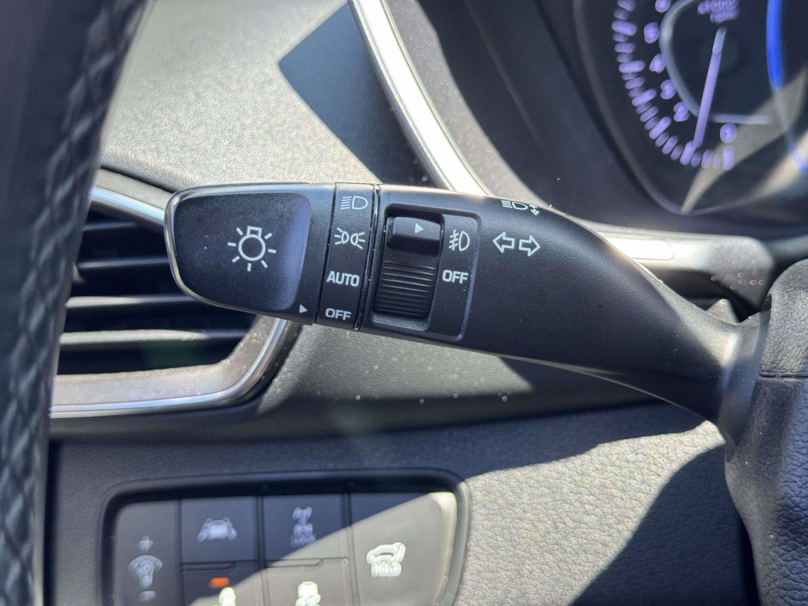 Used 2020 Hyundai Santa Fe Limited AWD/4WD image 21