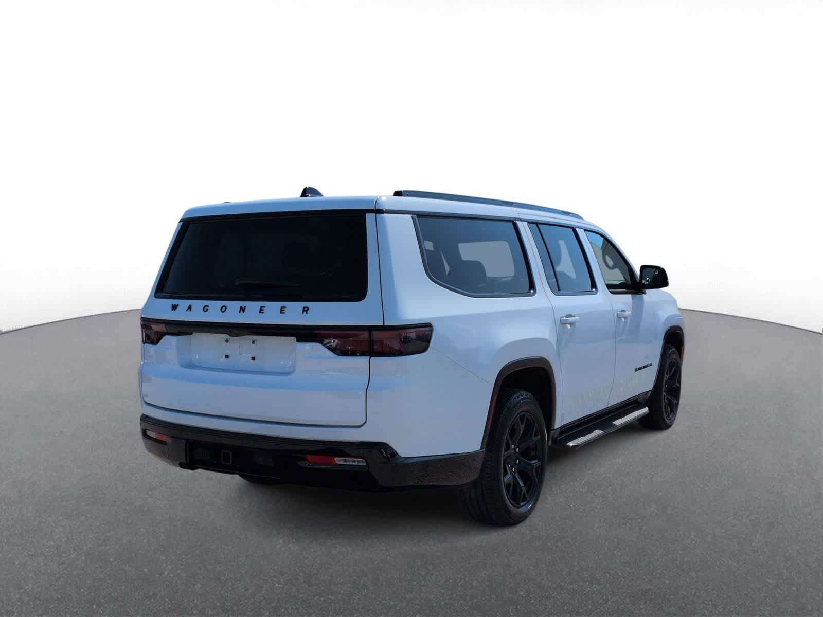 Certified 2024 Jeep Wagoneer L Series II w/ Convenience Group I image 8