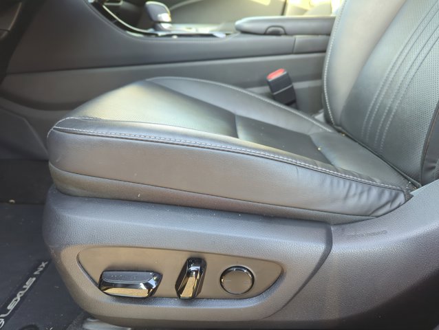 Used 2024 Lexus NX 250 FWD w/ Towing Package (2000 Lbs) image 10