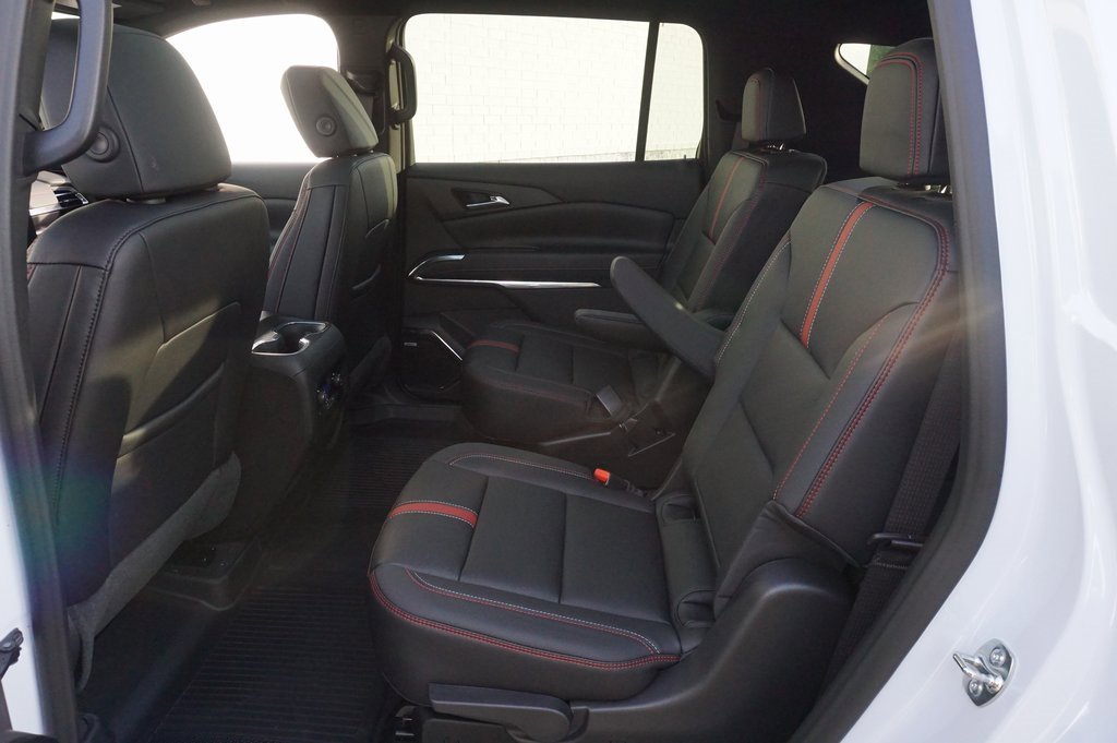 New 2026 Chevrolet Traverse RS image 12