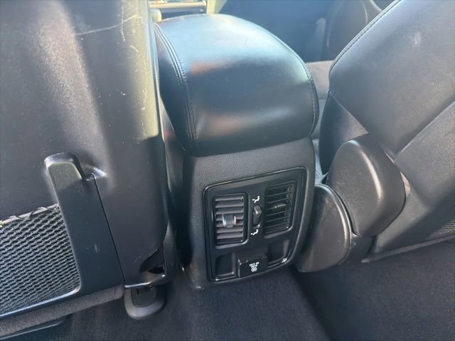 Used 2020 Jeep Grand Cherokee Altitude AWD/4WD image 23