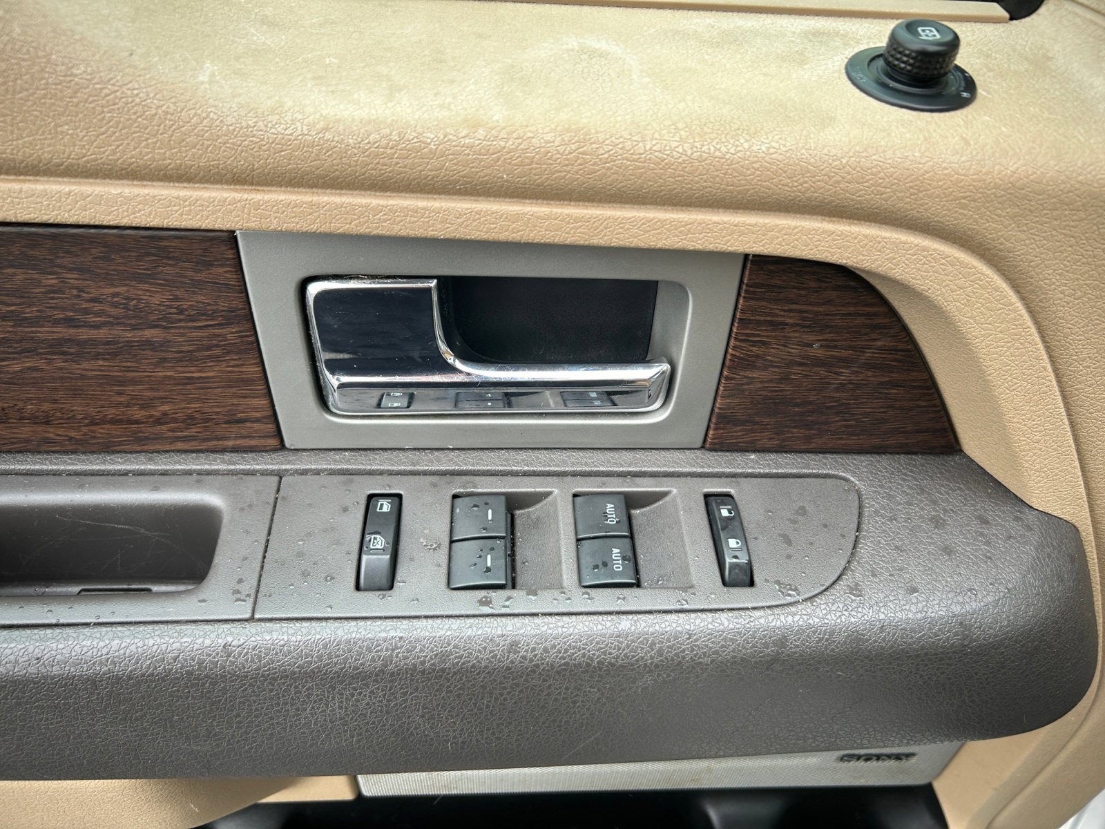 Used 2013 Ford F150 Lariat w/ Luxury Equipment Group AWD/4WD image 27