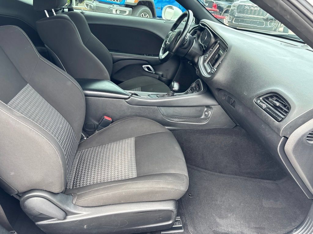 Used 2022 Dodge Challenger GT RWD image 46