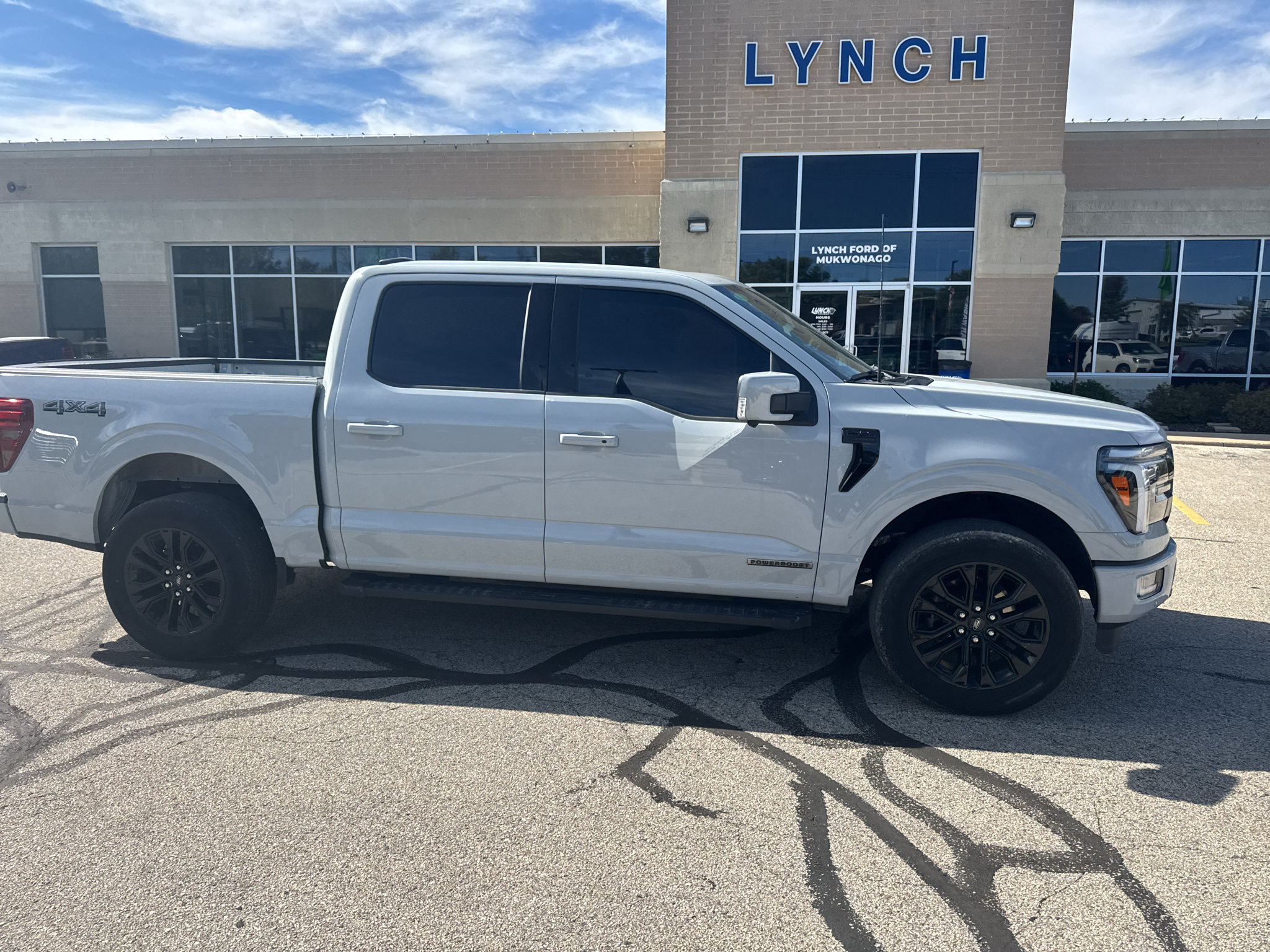Used 2024 Ford F150 Lariat AWD/4WD image 4
