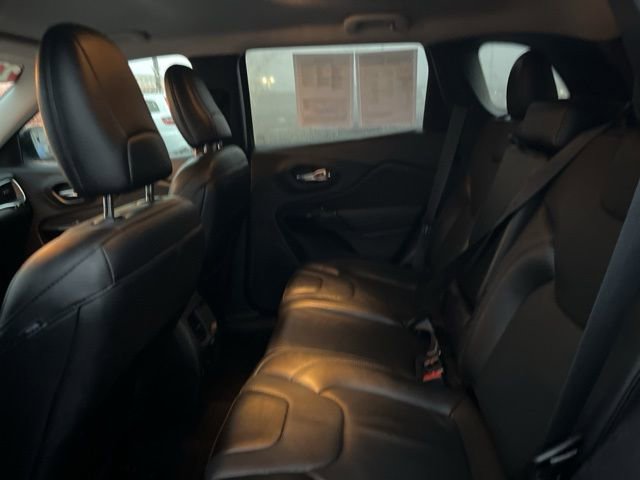 Used 2023 Jeep Cherokee Altitude Lux image 12