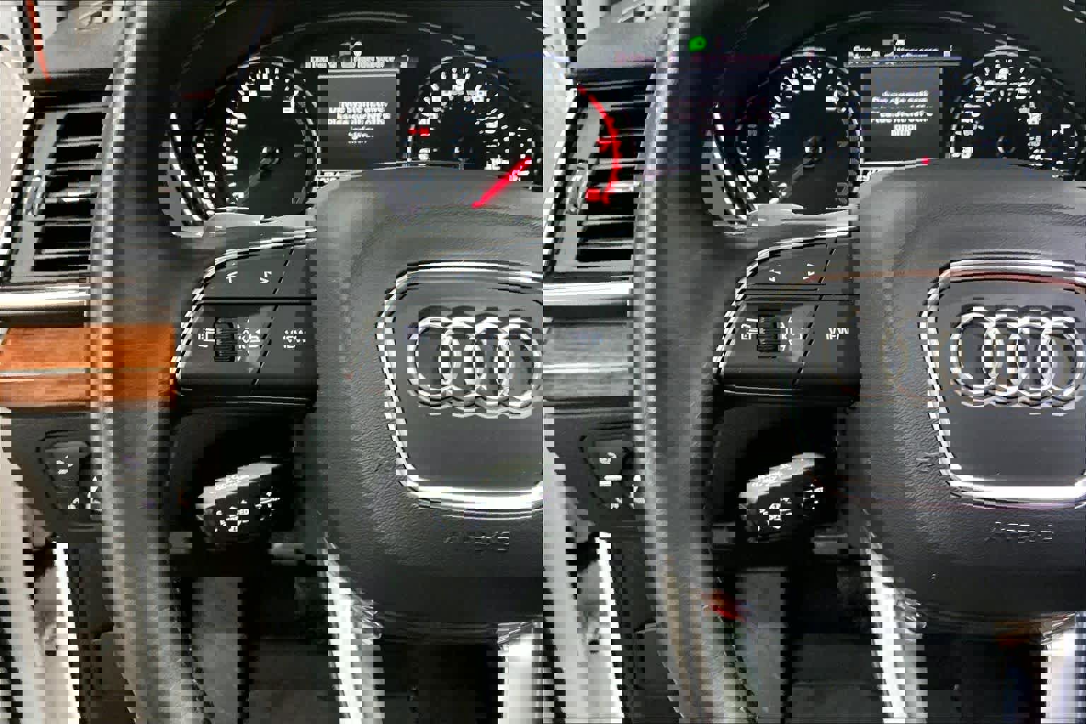 Used 2023 Audi Q5 Premium w/ Convenience Package image 20