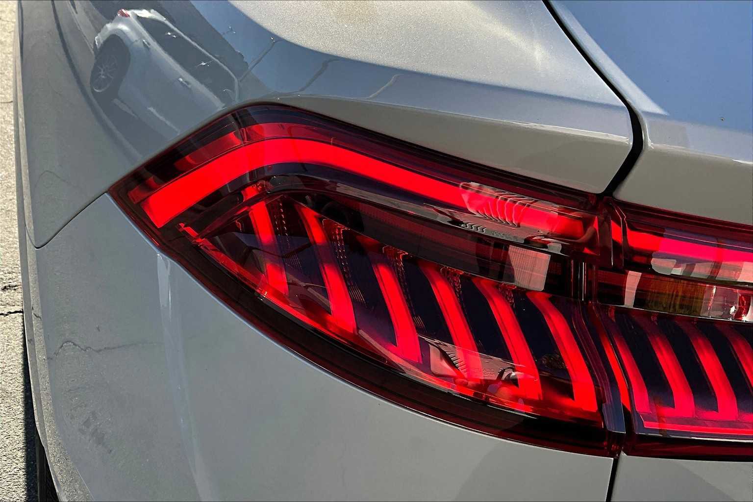 Used 2023 Audi Q8 Prestige w/ Prestige Package image 28