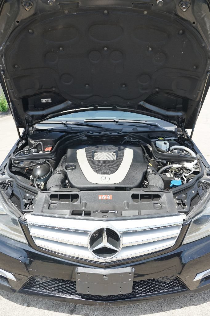 Used 2012 Mercedes-Benz C 300 4MATIC Sedan image 13