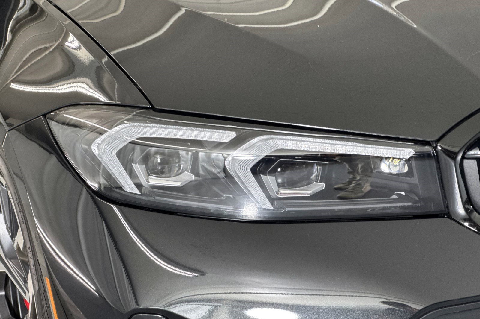 New 2026 BMW 330i Sedan w/ M Sport Package RWD image 11