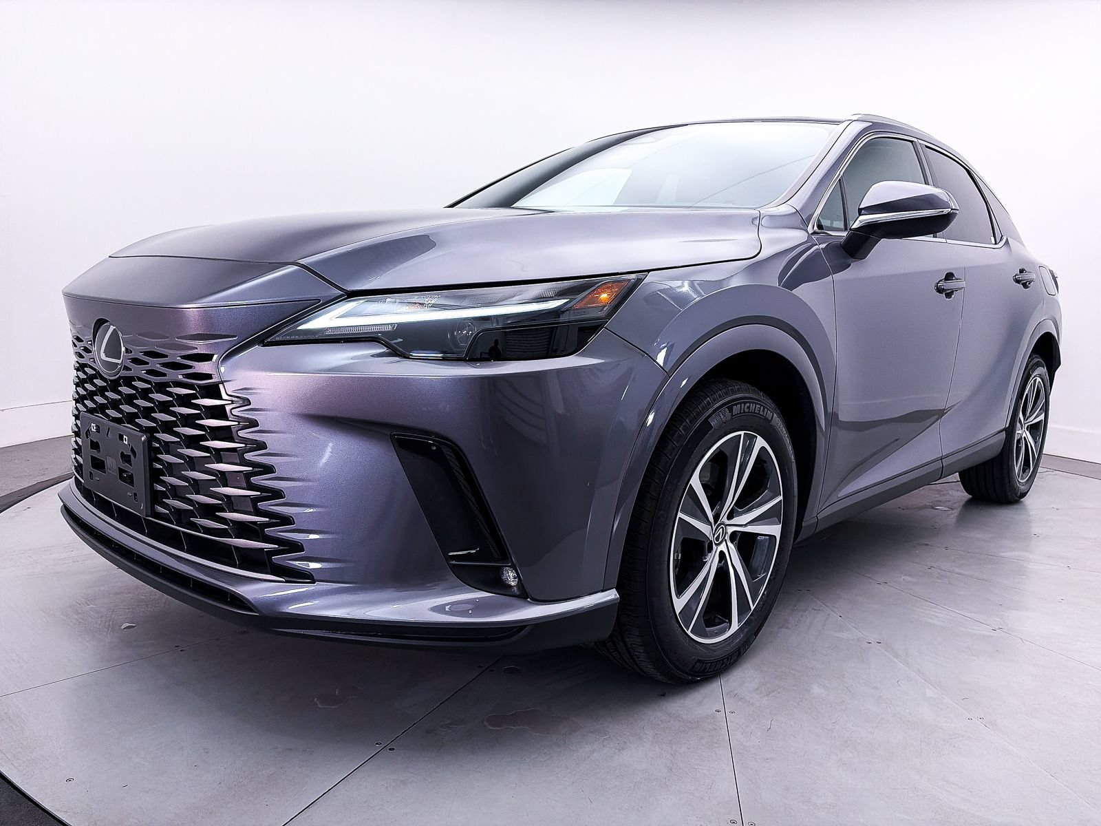 Used 2023 Lexus RX 350 FWD w/ Cold Area Package image 12