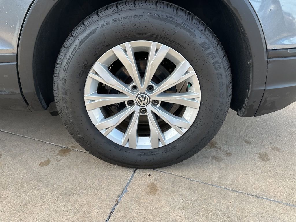 Used 2020 Volkswagen Tiguan S FWD image 8