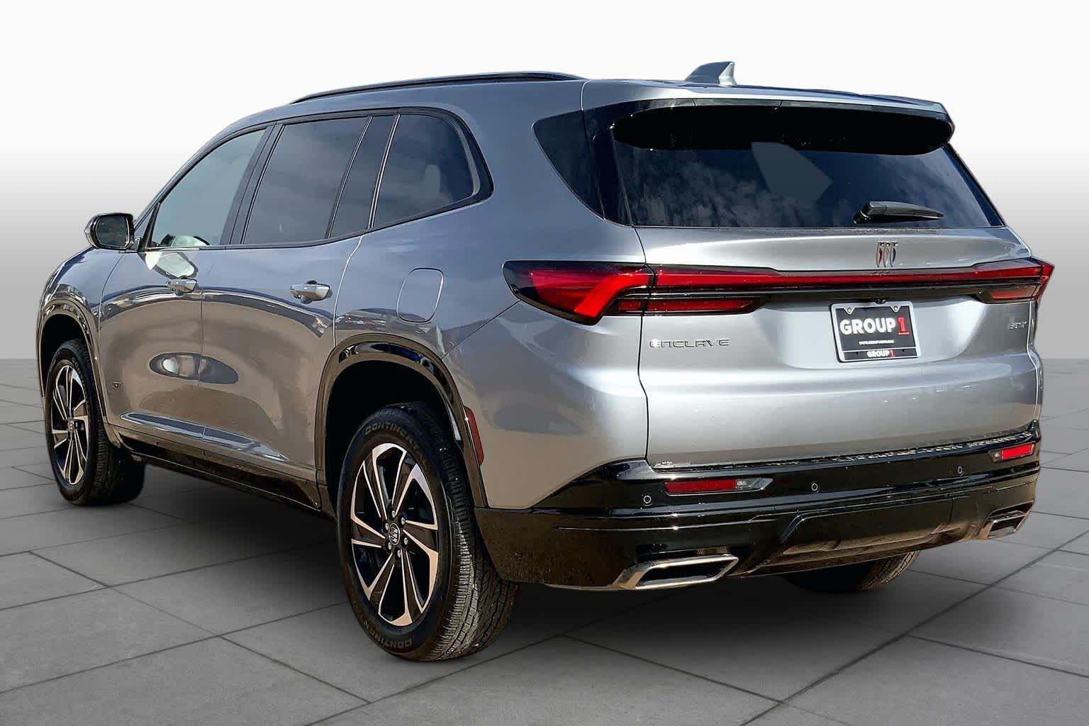 Used 2025 Buick Enclave Sport Touring FWD image 12