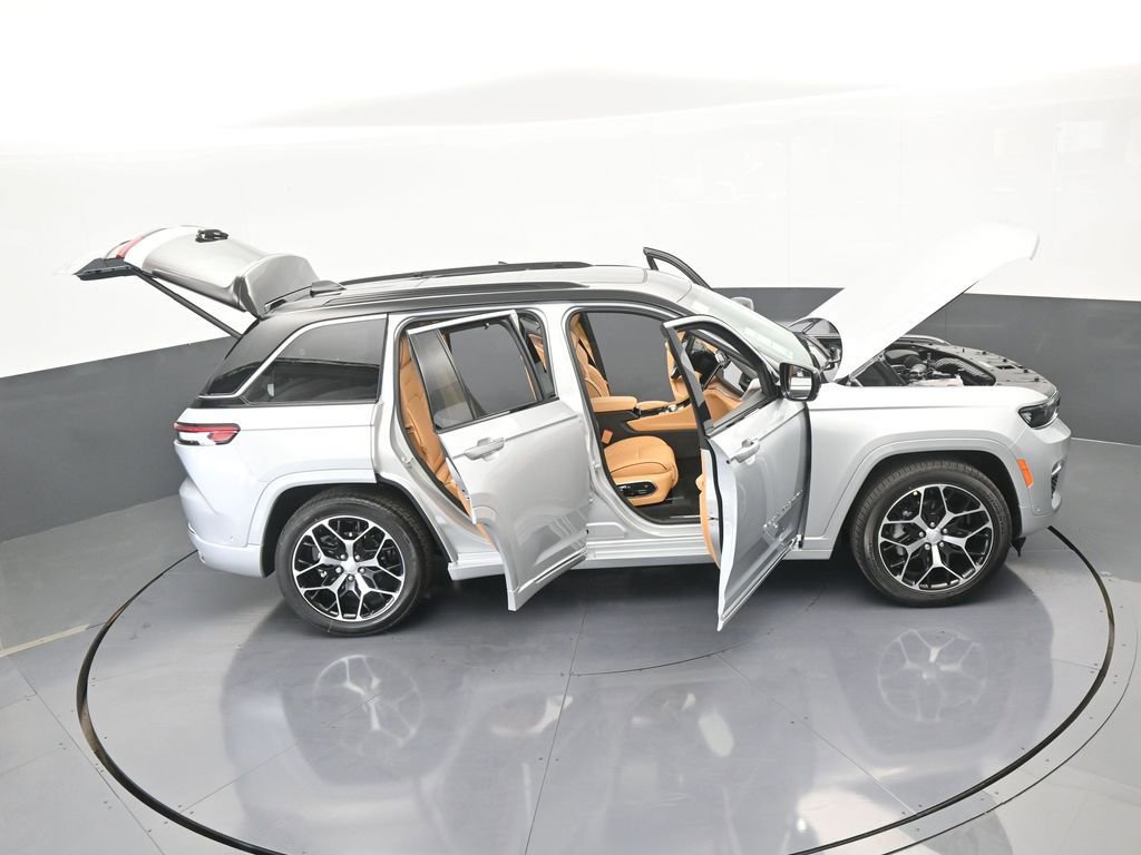 New 2025 Jeep Grand Cherokee Summit image 80