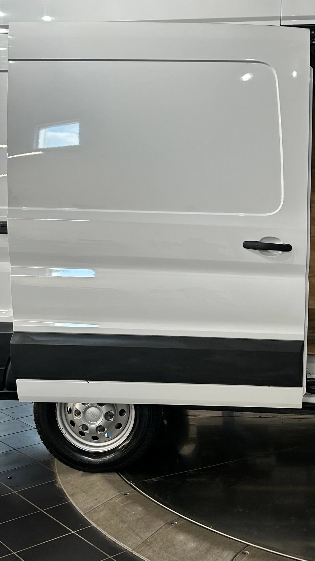 Used 2022 Ford Transit 350 148 High Roof Extended AWD image 46