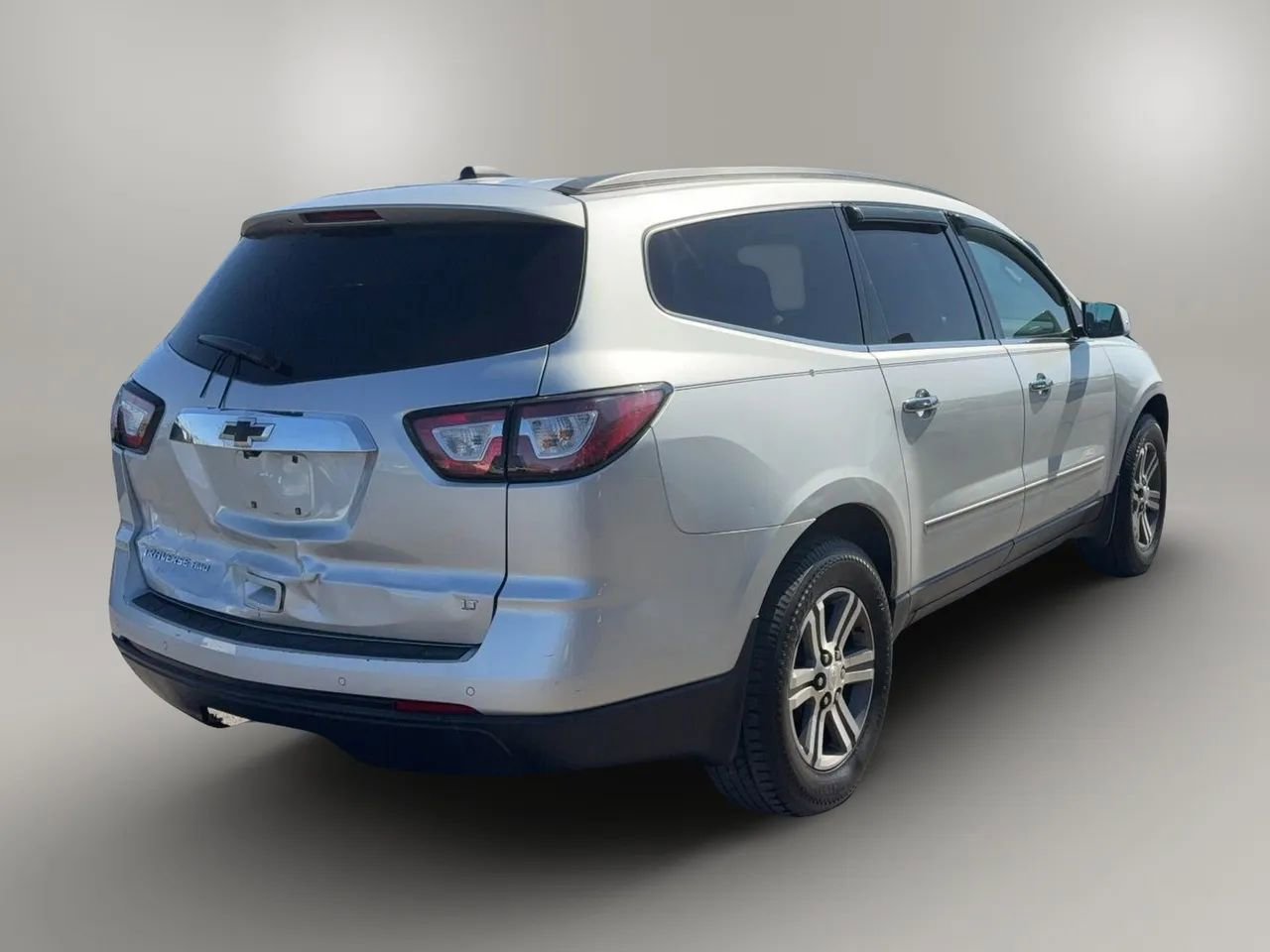 Used 2017 Chevrolet Traverse LT image 6