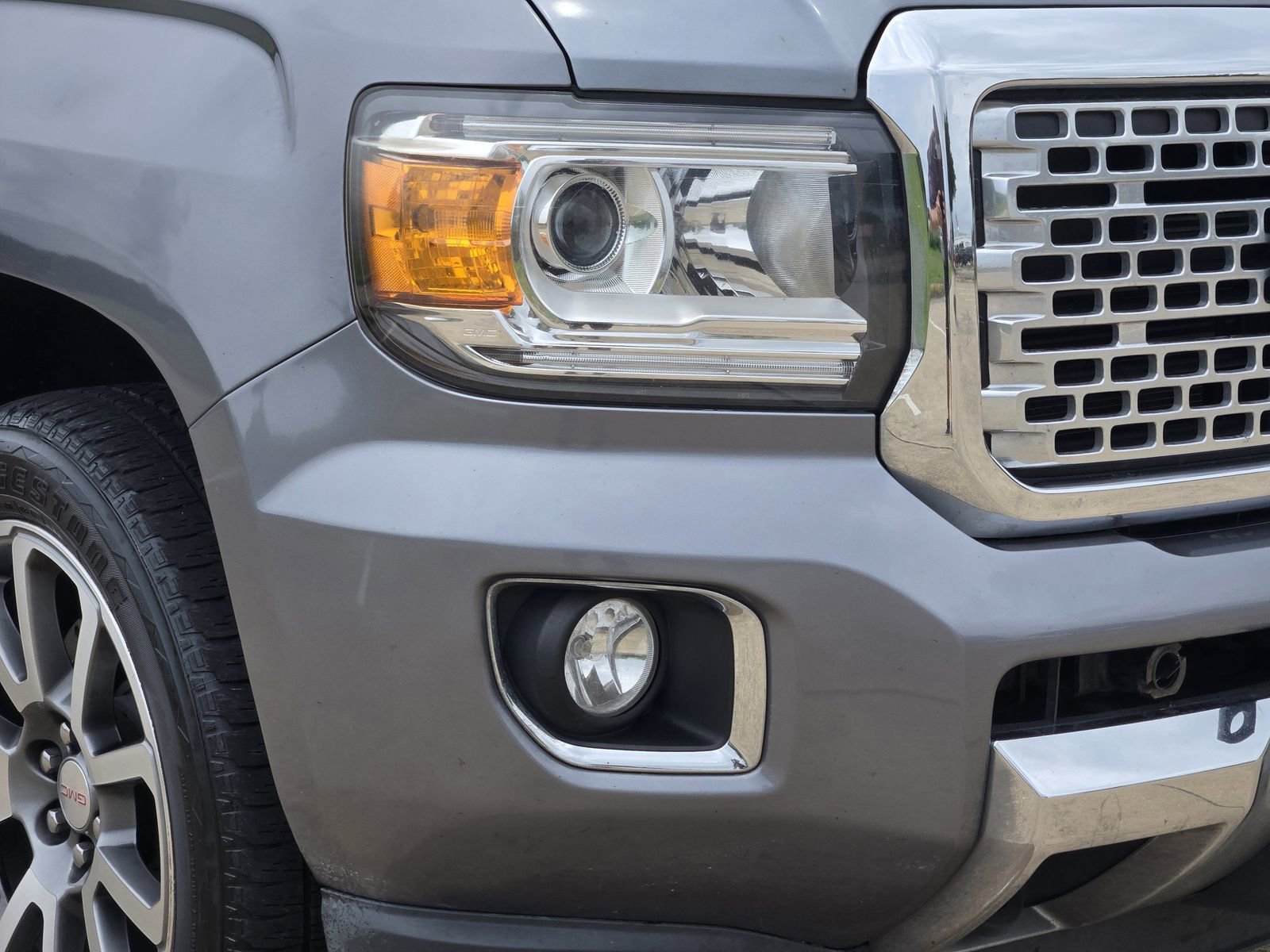 Used 2020 GMC Canyon Denali AWD/4WD image 9