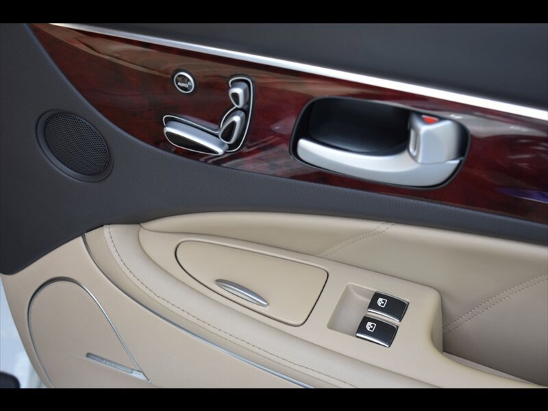 Used 2013 Hyundai Equus Ultimate image 29