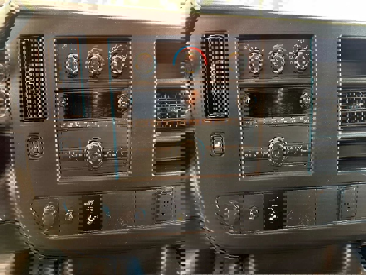 Used 2019 Chevrolet Express 2500 w/ Driver Convenience Package image 18