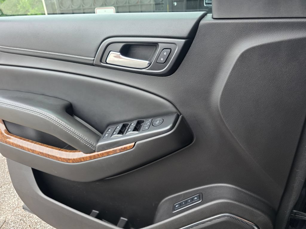 Used 2016 Chevrolet Suburban LTZ AWD/4WD image 17