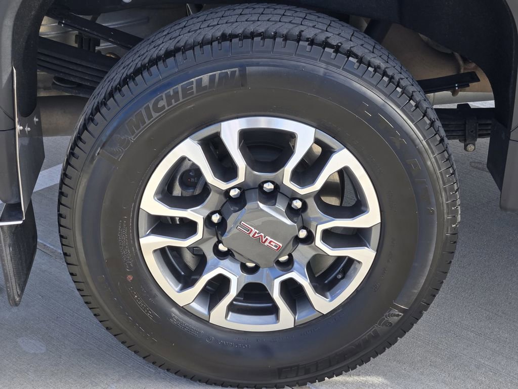 Used 2022 GMC Sierra 3500 SLT w/ Gooseneck/5TH Wheel Package image 7