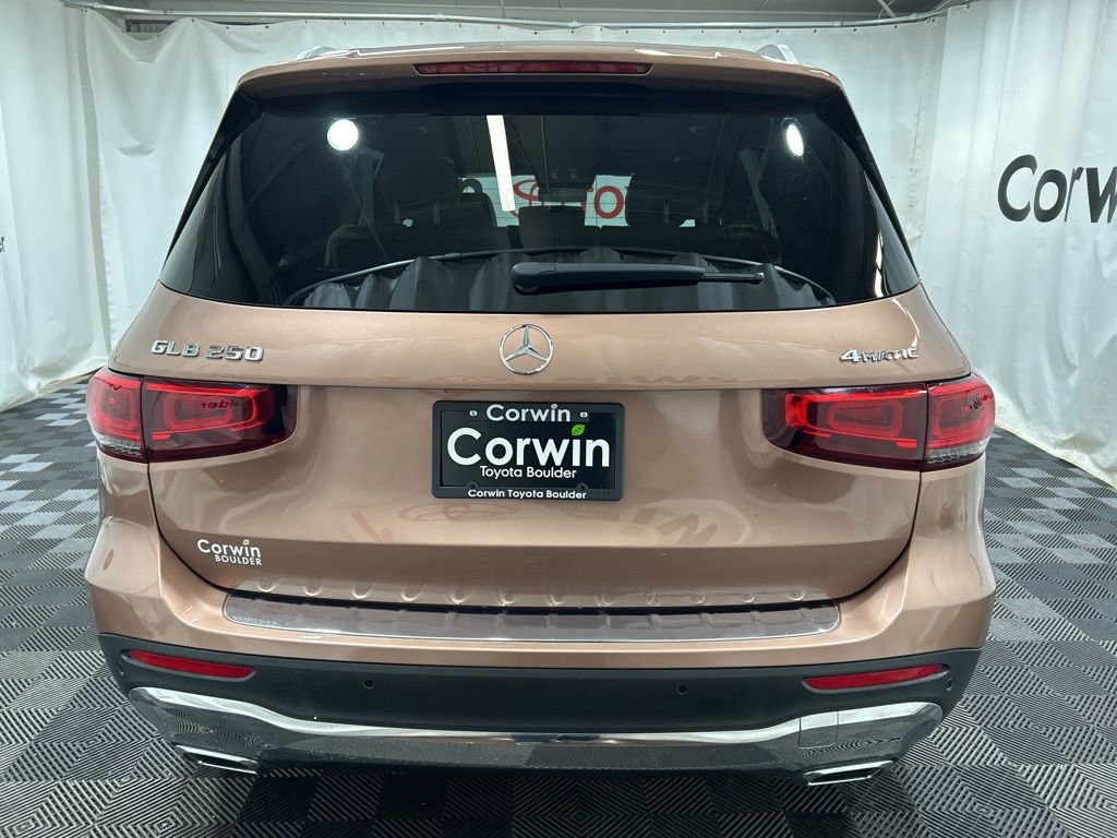 Used 2022 Mercedes-Benz GLB 250 4MATIC image 7