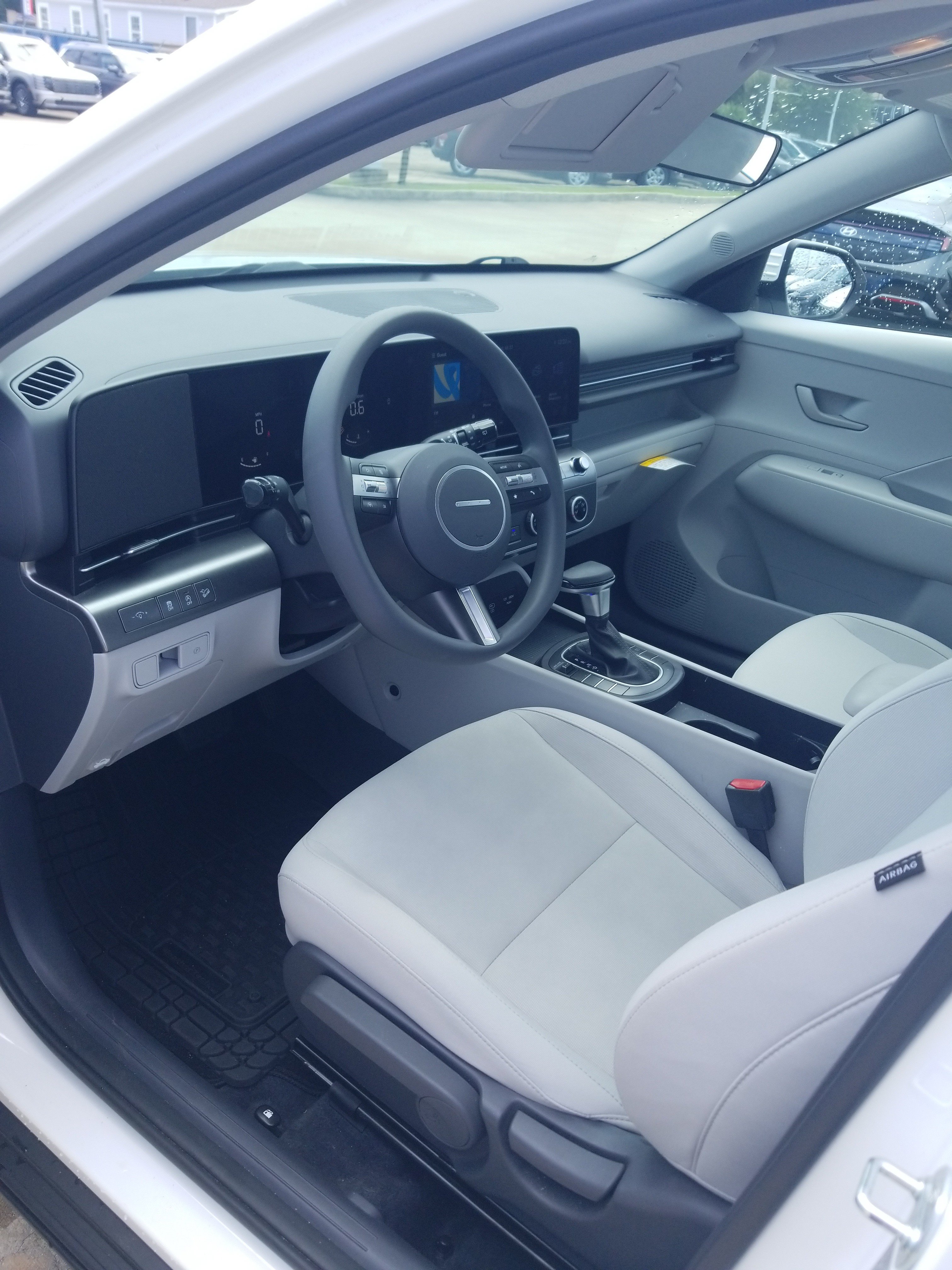 Used 2025 Hyundai Kona SE FWD image 19