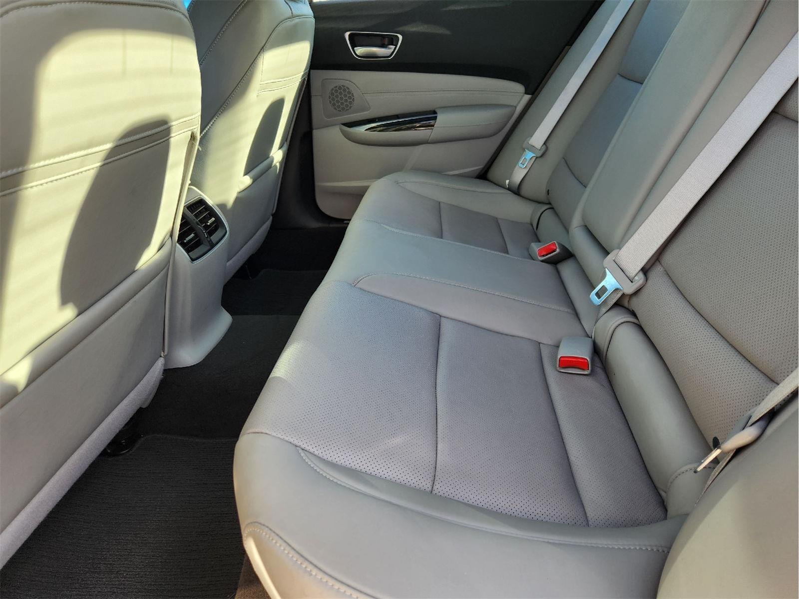Used 2020 Acura TLX w/ Technology Package FWD image 31