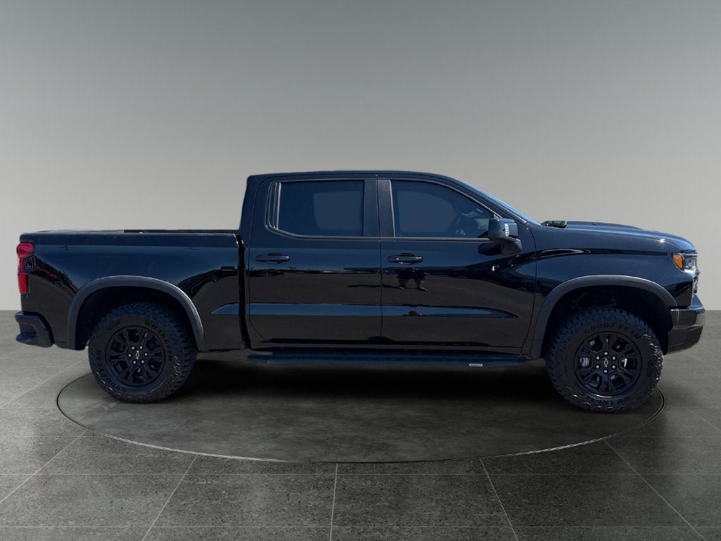 Used 2022 Chevrolet Silverado 1500 ZR2 w/ Technology Package AWD/4WD image 10