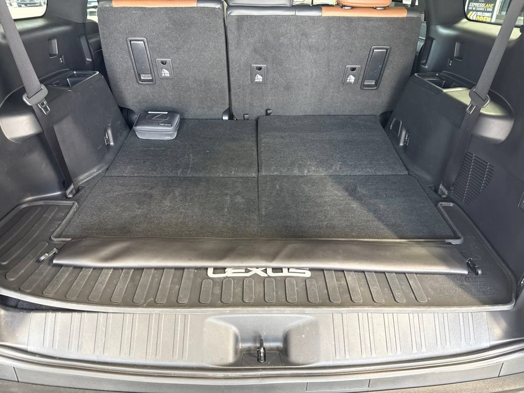 Used 2024 Lexus GX 550 w/ Accessory Package (Z1) AWD/4WD image 9