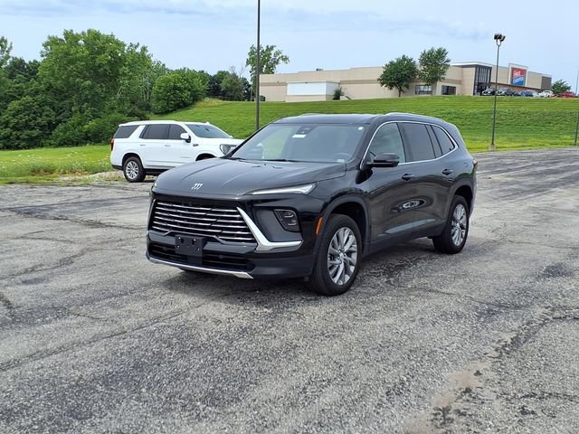 Used 2025 Buick Enclave Preferred AWD/4WD image 55