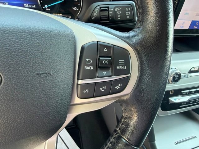 Used 2021 Ford Explorer XLT AWD/4WD image 30
